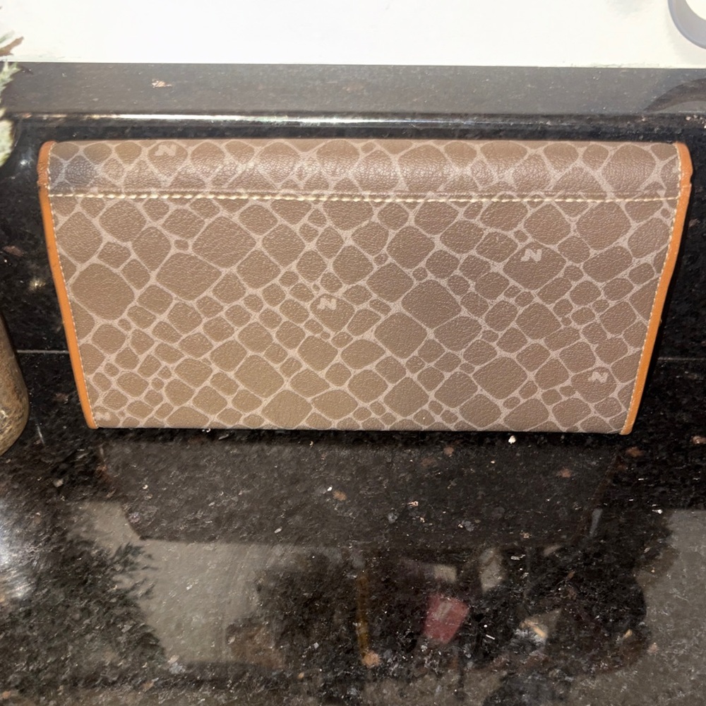 Nina Ricci Chocolate and Charcoal Wallet. - Picture 3 of 7